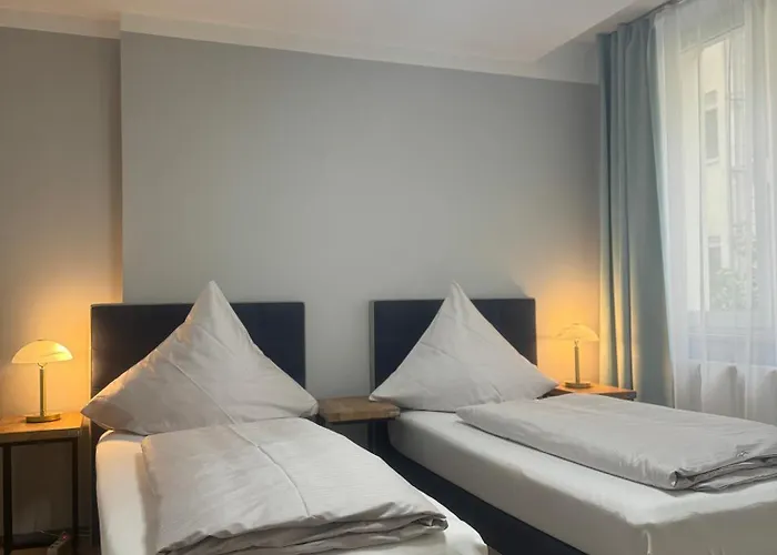 Am Hauptbahnhof N.4 * Norimberga